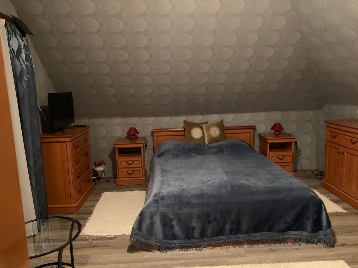 Ferienwohnung Bakonyi Mamutfenyo Vendeghaz Tés Exterior foto